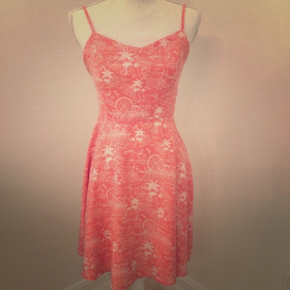 Old Navy Dresses & Skirts - 👍Coral Spaghetti Straps  Summer Dress, Size M.